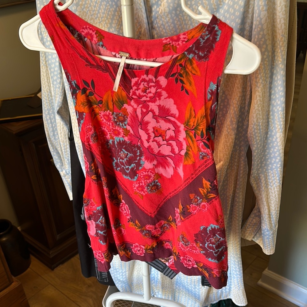 Free People Floral Red Sleeveless Women's Top